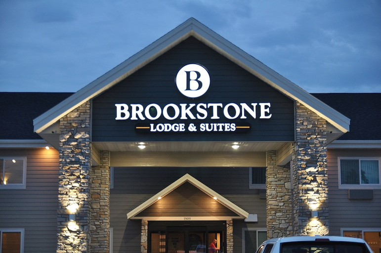 Exterior & Views 1, Brookstone Lodge & Suites, Kossuth