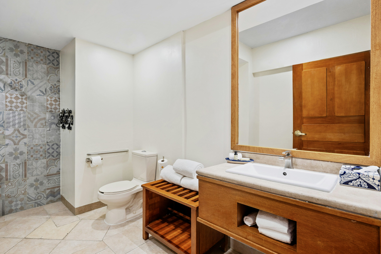 Bathroom 4, Fiesta Americana Hacienda Ixtapan de la Sal, Villa Guerrero