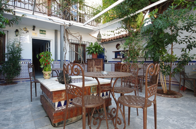 Food & Drinks 4, Pension Aduar, Málaga