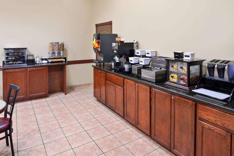 Food & Drinks, Americas Best Value Inn And Suites San Benito, Cameron