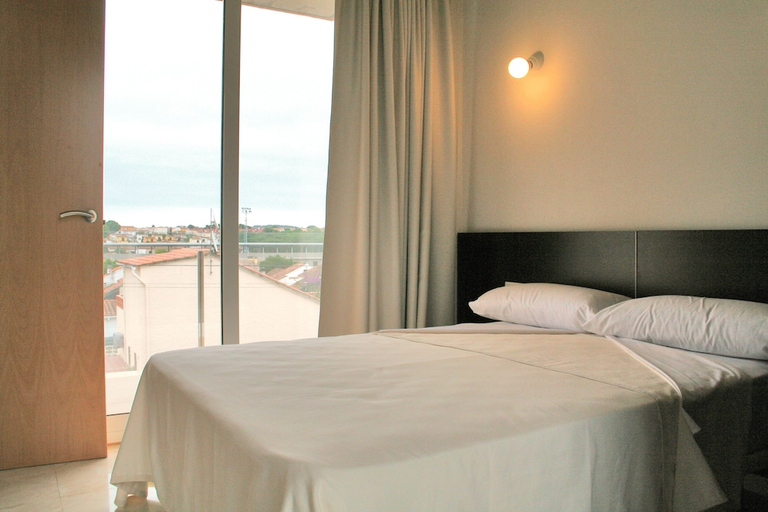 Bedroom 3, L' Escala Resort, Girona