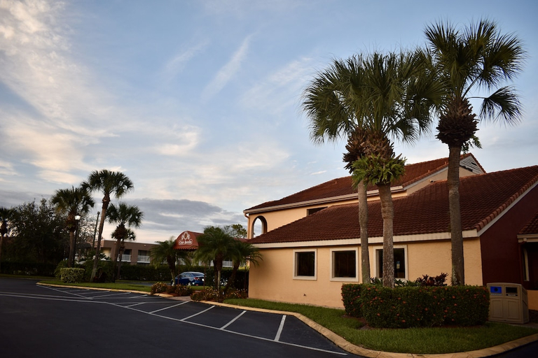 Exterior & Views 1, Club Sevilla, Osceola