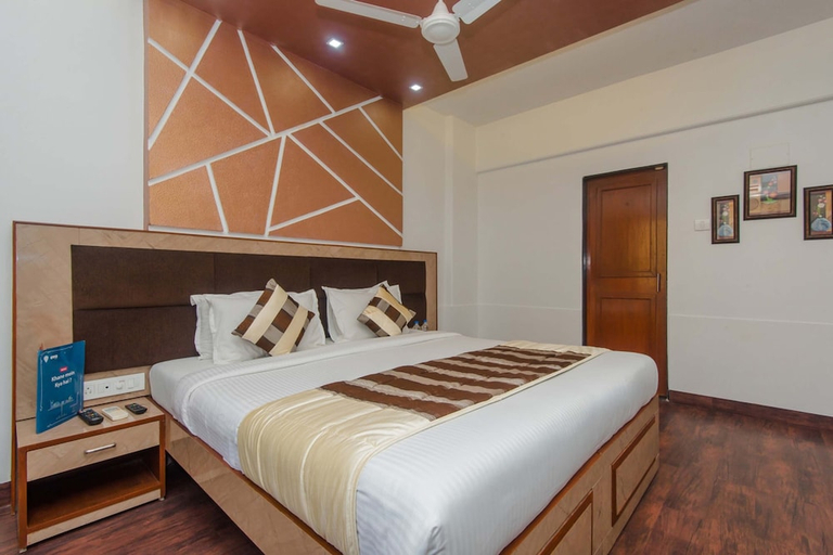 Bedroom 3, Hotel Mina International, Mumbai Suburban