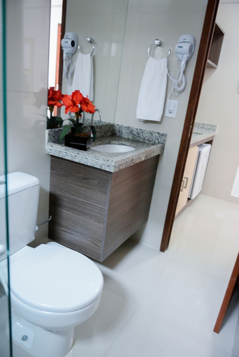 Bathroom, Val Atlantic Hotel, João Pessoa