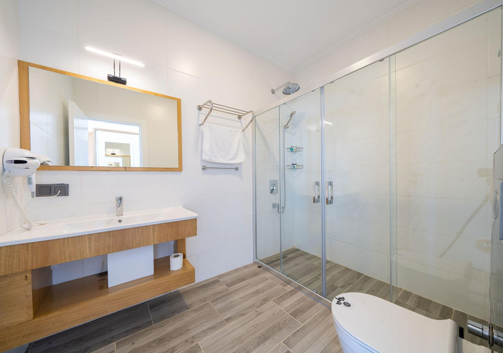 Bathroom 4, Kalkan Beach Park Hotel, Kaş