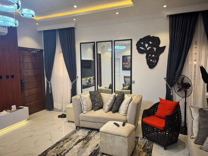 Living room 3, Serene Oasis in Lagos - Private Pool & Relaxing Ambiance, Kosofe