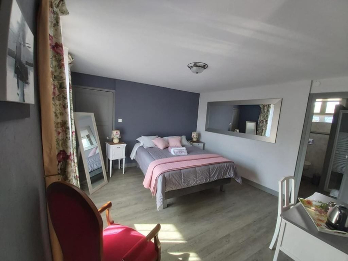 Bedroom 4, La Passiflore, Saône-et-Loire
