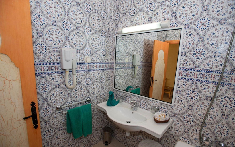 Bathroom 5, Djerba Castille- Family Only, Djerba Midoun