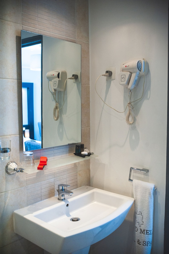 Bathroom 3, LE GRAND MELLIS HOTEL & SPA, Analamanga