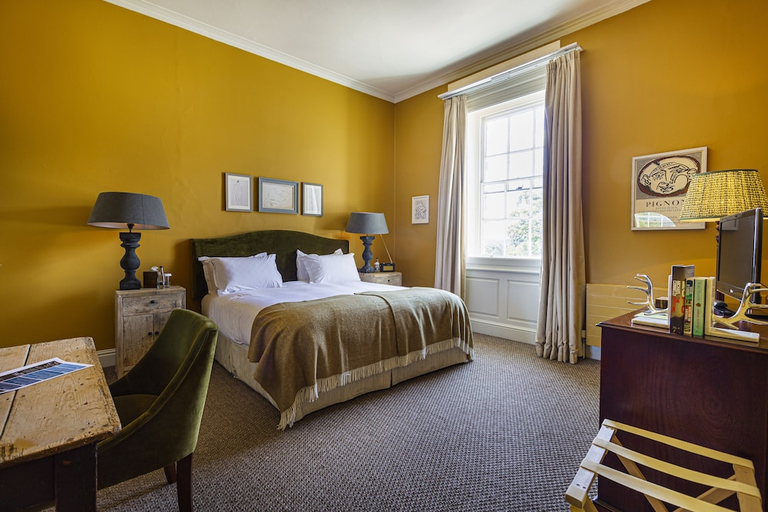 Bedroom 2, The Talbot Hotel, North Yorkshire