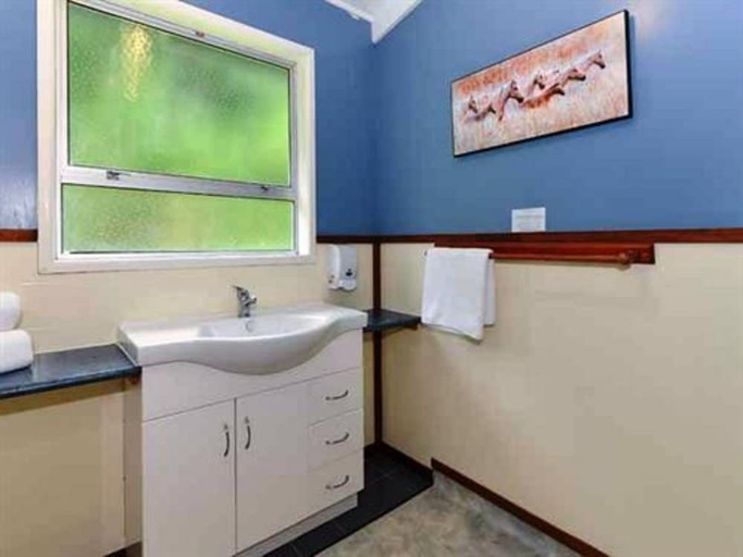 Bathroom, Fairy Springs Motel, Rotorua
