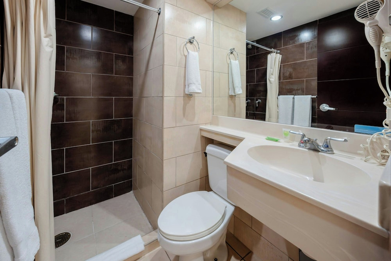 Bathroom 4, City Express by Marriott Managua, Managua
