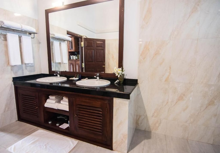 Bathroom 3, The Heritage Galle Fort, Galle Four Gravets