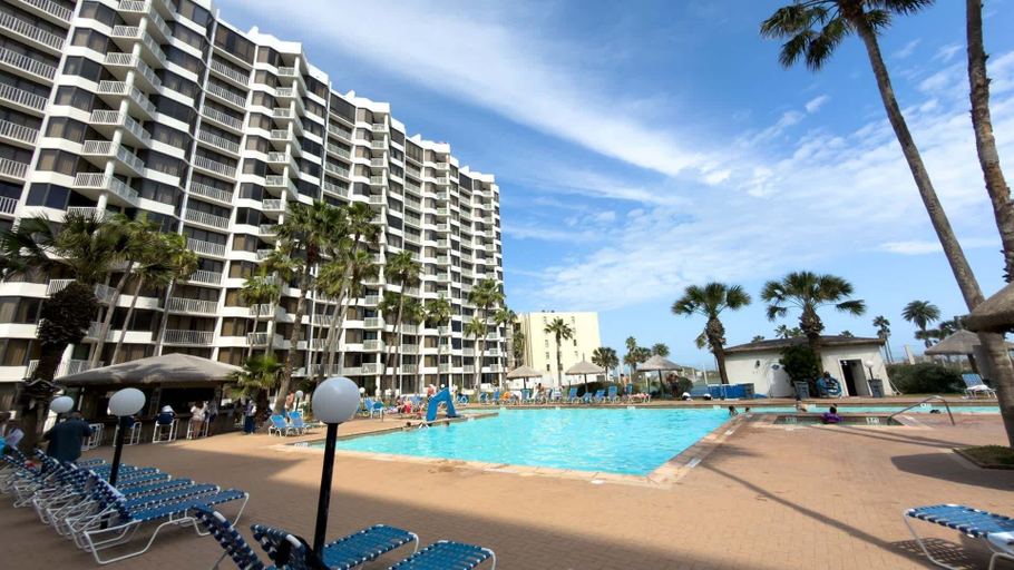 Pool 4, Beachfront 2br 11th Floor Views, Saida Royale Spi 2 Bedroom Apts, Cameron