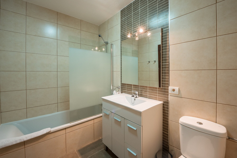 Bathroom 3, PALOMA BEACH APARTMENTS, Santa Cruz de Tenerife
