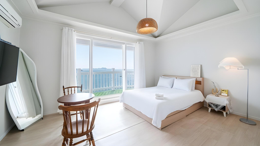 Bedroom 2, Gallery Pension, Taean