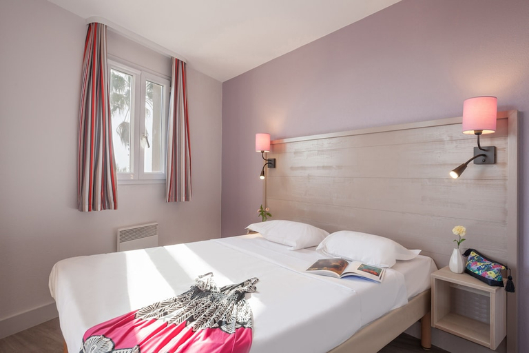 Bedroom 3, Pierre and Vacances La Pinede Residence, Var