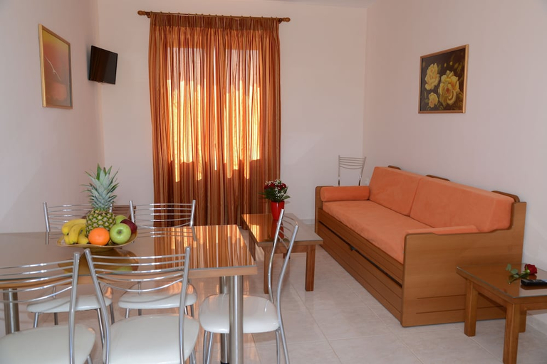 Others 4, Marias Filoxenia Suites, Peloponnese