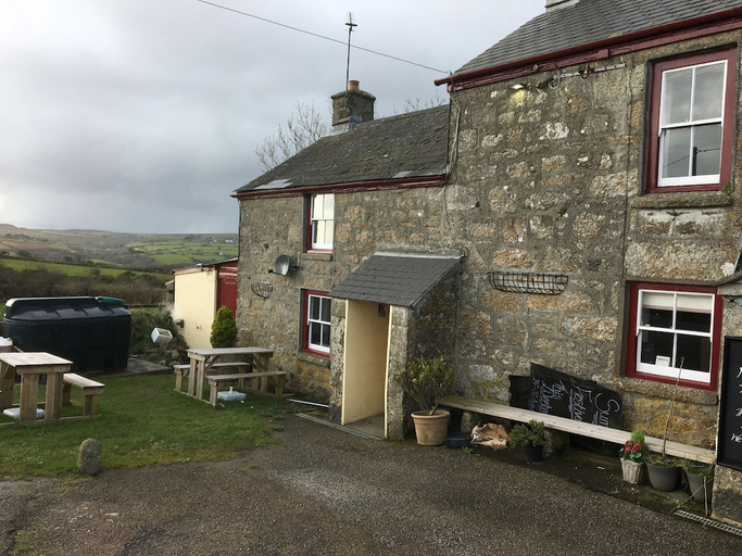 Others 4, Engine Inn, Cornwall