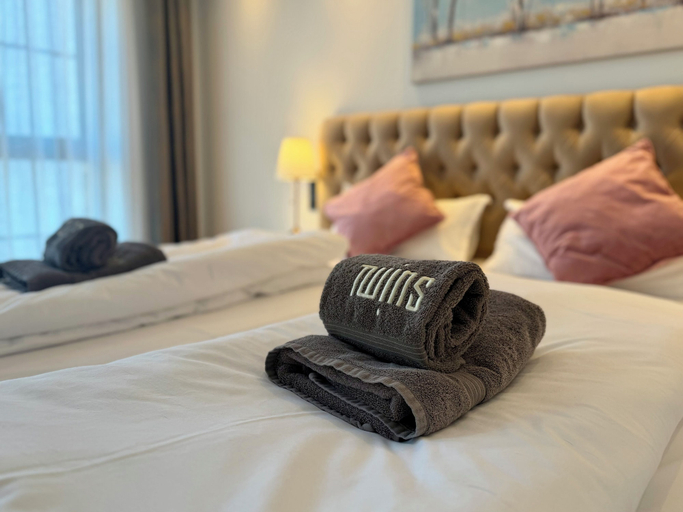 Bedroom 4, Twins Hotel, Duisburg