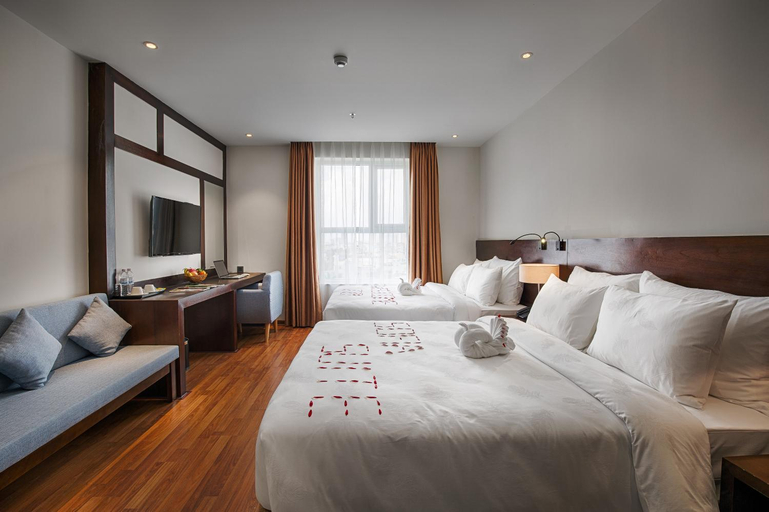Bedroom 3, Sofia Suite Hotel & Spa Danang - Free 01 Draught Beer and 20-minute Spa per room, Da Nang