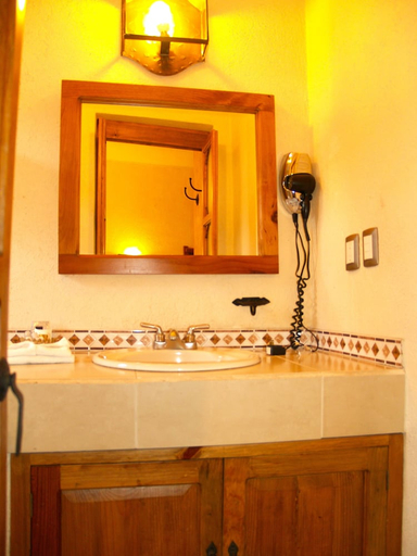 Bathroom 5, Refugio Del Angel, Pátzcuaro
