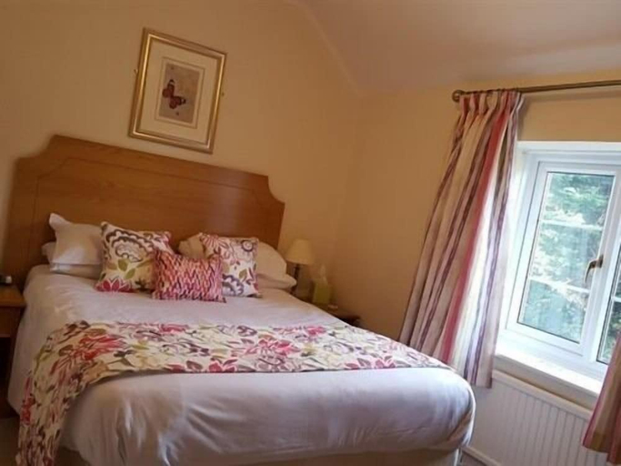Bedroom 3, Apple Tree Hotel, Somerset