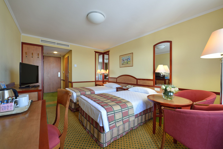 Bedroom 3, Hotel Danubius Health Spa Resort Bük, Csepreg
