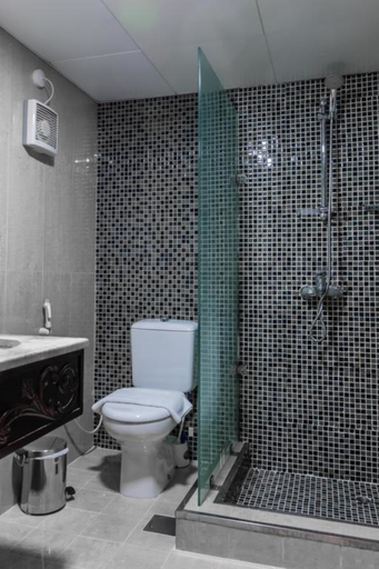 Bathroom 3, BM Beach Resort, Ras Al Khaimah