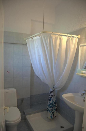 Bathroom 5, Odyssia Apartments, Ionian Islands