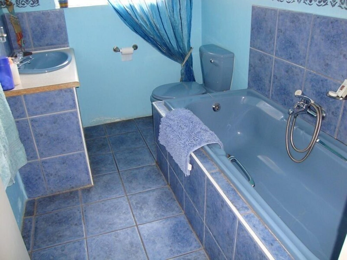 Bathroom, Gateway Guest House, Ekurhuleni