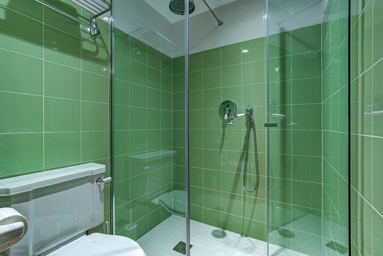 Bathroom 5, Romeos Ibiza, Baleares