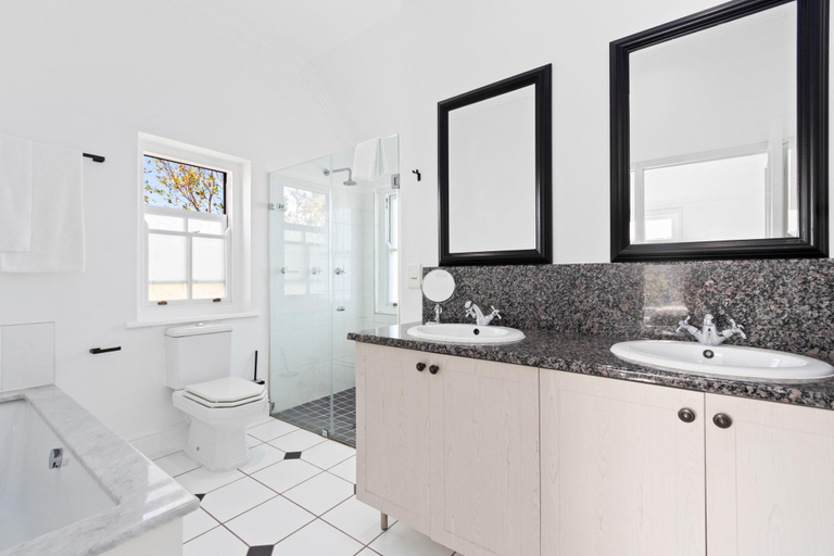 Bathroom 4, Winelands Golf Lodges 28 at De Zalze, Cape Winelands