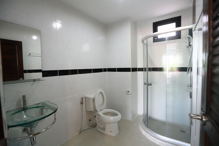 Bathroom 3, Samui Natien Village, Ko Samui