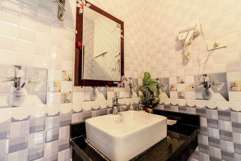 Bathroom 5, Tam Coc Green Garden Bungalow, Hoa Lư