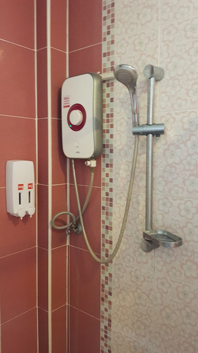 Bathroom 3, Rainbow Resort, Phen