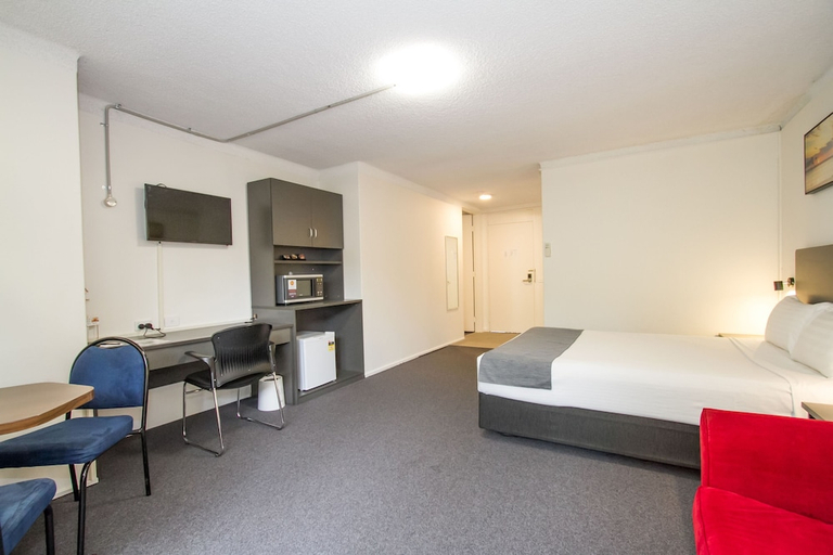 Others 3, The Select Inn Gosford, Gosford - West
