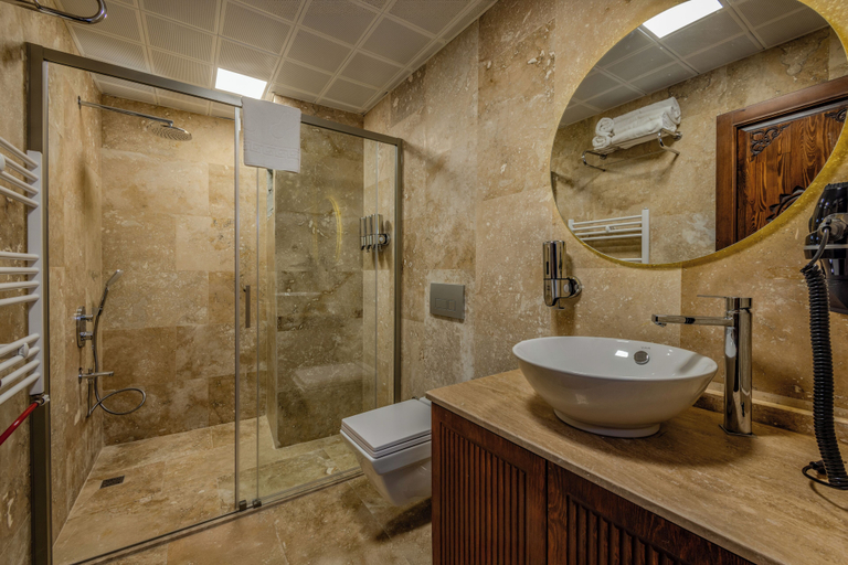 Bathroom 5, Latona Stone Palace, Nevşehir