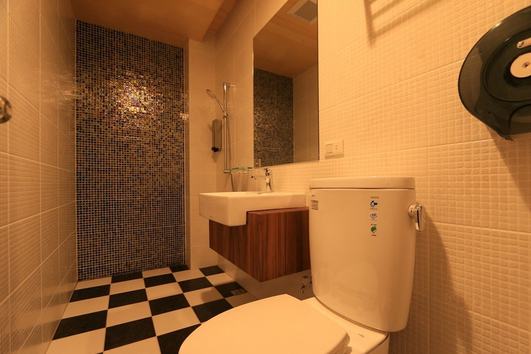 Others 4, Mystery 13 B&B, Yilan