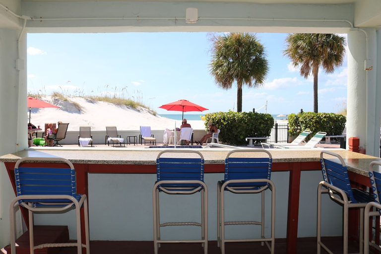 Food & Drinks, Miramar Resort, Pinellas