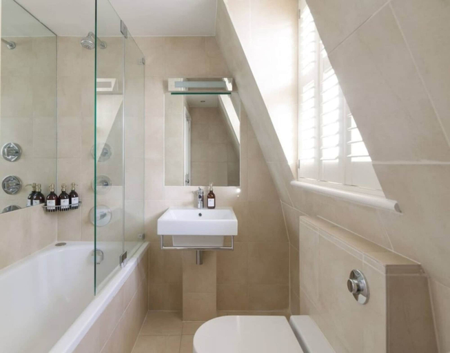 Room 4, Kings Road Chelsea Sleeps 6, London