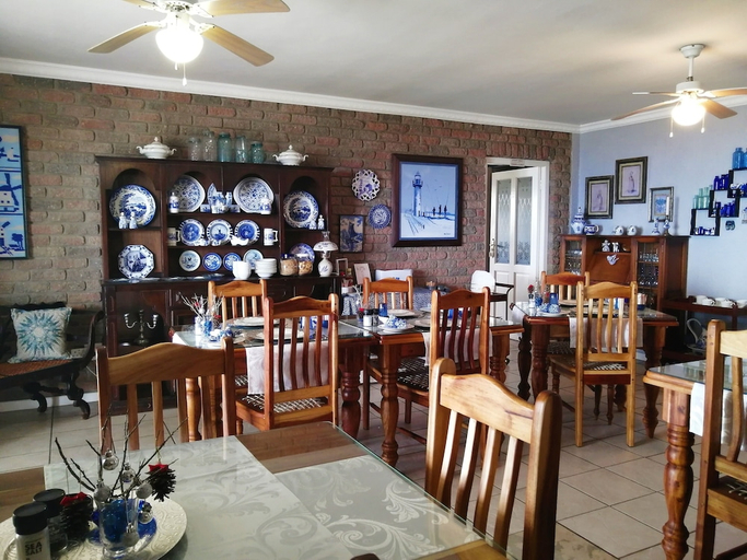 Food & Drinks 5, Amzee Bokmakierie Guest House, Eden