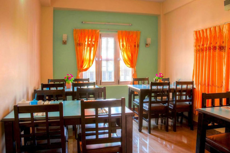 Food & Drinks, Hotel Atrium, Gandaki