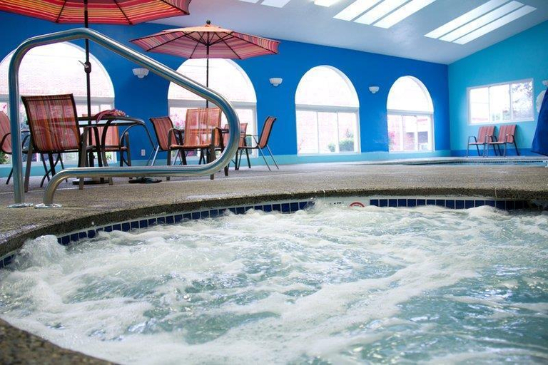 Sport & Beauty 5, Fairfield By Marriott Inn & Suites Haverhill, Essex