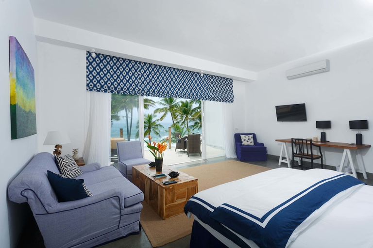 Bedroom 3, KK Beach Hotel, Habaraduwa