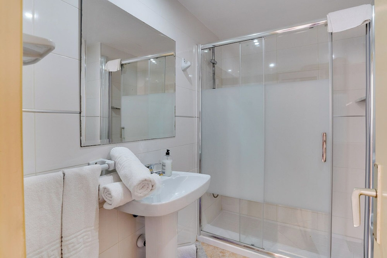 Bathroom 3, Apartaments las Palomas Econotels, Baleares