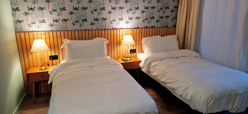 Room 4, The Little Island