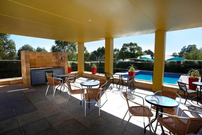 Food & Drinks, Quest Narre Warren, Casey - Berwick