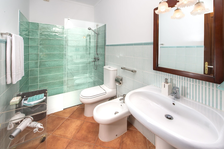 Bathroom 3, Agroturismo Fincahotel Es Llobets - Adults Only, Baleares