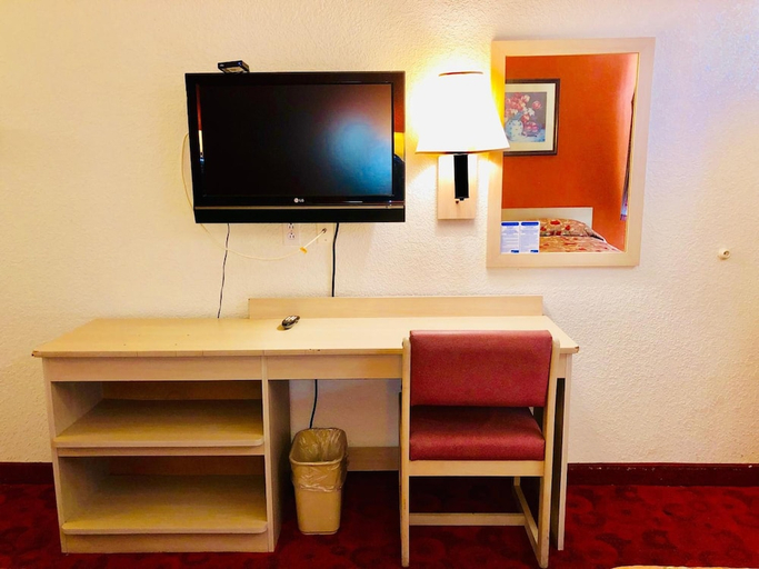 Others 5, Americas Best Inns Moline, Rock Island